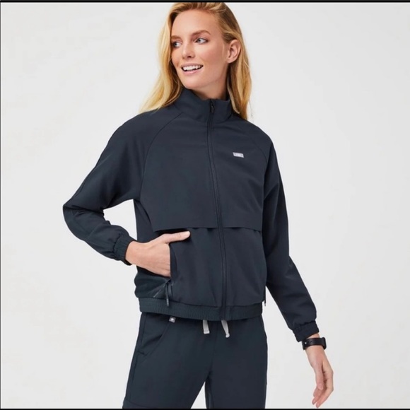 figs sydney scrub jacket